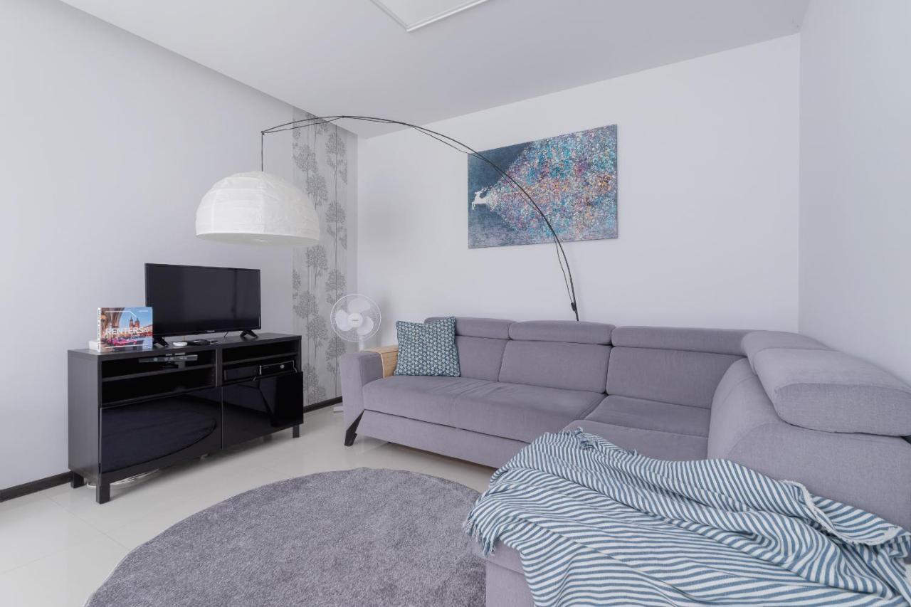 Wonderful Apartment Garden Residence By Noclegi Renters Kraków Eksteriør billede